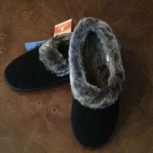 Women’s Chinchilla Collar Acorn black slippers